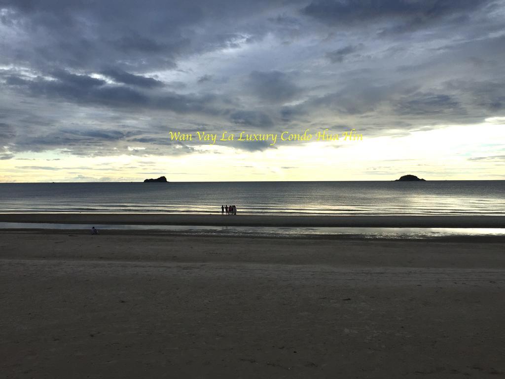 Luxury Beachfront Condo Hua Hin Bagian luar foto