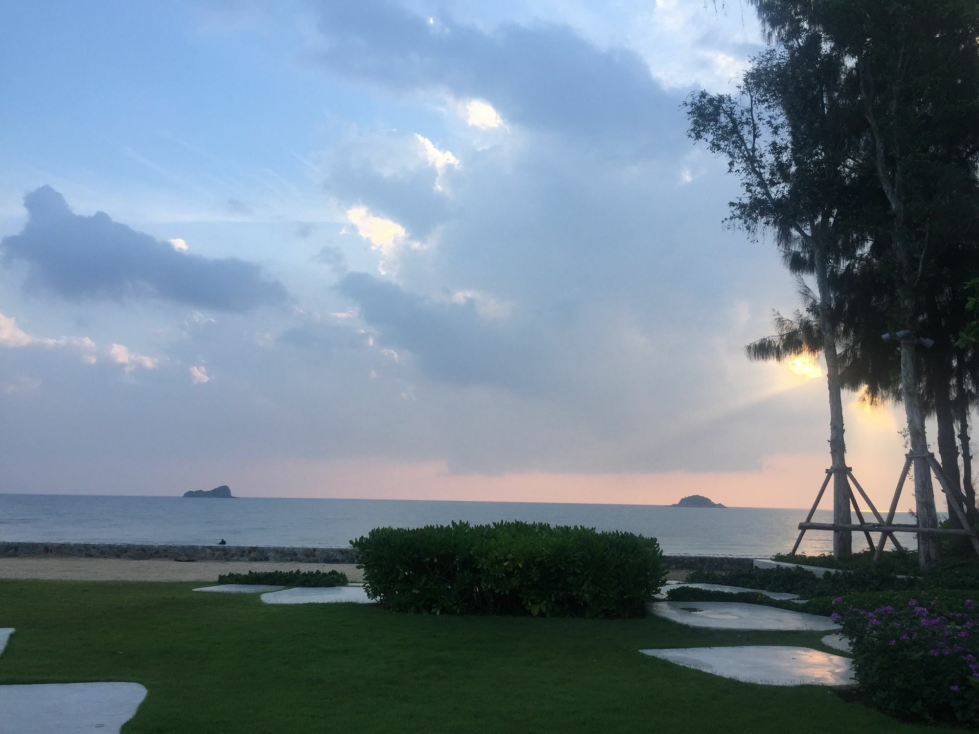 Luxury Beachfront Condo Hua Hin Bagian luar foto